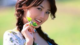 <b>5. </b>10 Ways to be happy !