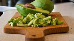 <b>4. </b>10 Surprising benefits of Avocado