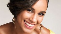 <b>5. </b>The official video clip of the amazing hit "Girl on Fire" by Alicia Keys