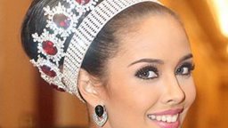 <b>1. </b>ملكة جمال العالم لعام 2013 فيليبينية