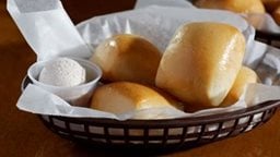 <b>5. </b>Texas Roadhouse bread rolls ... will roll your mind