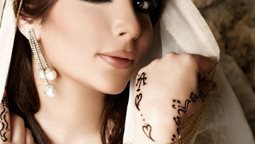 <b>1. </b>ما سبب توقيف اصالة نصري في لبنان وهل ستشارك في ستار اكاديمي غدا؟