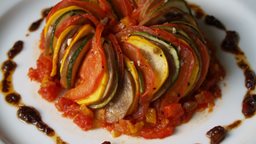 <b>2. </b>تعرف على طبق رتاتوي الفرنسي