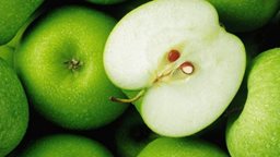 <b>4. </b>Discover the relation between apples and your eyes health