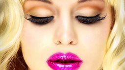 <b>4. </b>تخلي عن المكياج الثقيل وتألقي باطلالة طبيعية مثل الفرنسيات