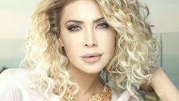 <b>5. </b>Latest Photos of the Golden Diva Nawal El Zoghbi