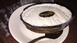 <b>5. </b>Ice cream menu at The Roof restaurant