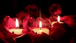 <b>2. </b>10 من اجمل المقاطع الشعرية الرومانسية لنزار قباني