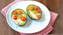 <b>3. </b>3 أفكار لتحضير البيض مع الأفوكادو