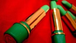 <b>5. </b>ما هو الروج السحري وكيف يتم استخدامه؟