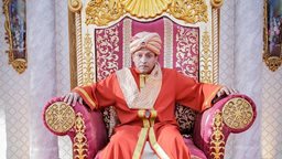 <b>5. </b>قصة وأبطال مسلسل "عوض ابا عن جد" ... فانتازيا كوميدية سعودية