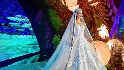 <b>5. </b>Alice AbdelAziz Fairytale Wedding Look Details