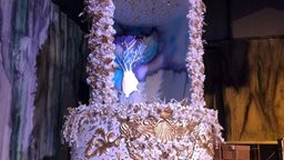 <b>5. </b>Facts about Alice AbdelAziz Amazing Wedding Cake by Le 43 Catering