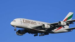 <b>3. </b>"طيران الإمارات" تقدم عروضا فندقية للقادمين إلى دبي والمسافرين عبرها