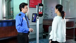 <b>3. </b>Emirates first in Biometric Boarding Application