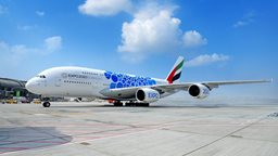 <b>4. </b>طيران الإمارات تشارك بطائرة A380 في معرض الكويت للطيران