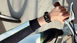 <b>4. </b>A close look at the new HUAWEI WATCH FIT and its stylish HD screen