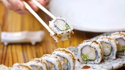 <b>1. </b>بالصور ... الدليل الكامل للأكل الياباني