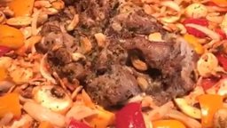 <b>5. </b>طبق فخذ الخروف مع المشروم التركي ... Mantarli Kuzu Kol