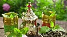 <b>4. </b>مكونات وطريقة تحضير الشاي المغربي