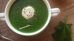 <b>5. </b>حساء السبانخ ... شوربة بسيطة لذيذة مليئة بالفيتامينات والحديد 