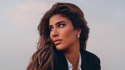 <b>2. </b>الممثلة ليلى عبدالله تحصل على الاقامة الذهبية في دولة الامارات