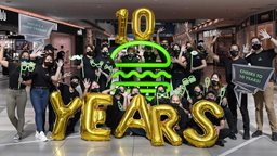 <b>2. </b>Shake Shack Restaurant Celebrates 10 years in Kuwait