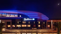 <b>5. </b>Radisson Blu Hotel, Kuwait receives 2021 Agoda Customer Review Award