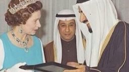 <b>4. </b>Historical photos of Queen Elizabeth on her first visit to Kuwait in 1979