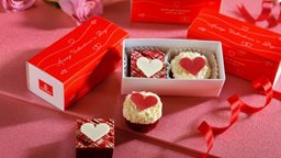 <b>4. </b>Emirates Celebrating Valentine's Day in a Special Way