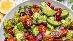 <b>1. </b>Italian Style Tomato and Avocado Chopped Salad Recipe