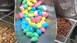 <b>1. </b>ما هو بيض الصعو وما هي تسمياته الأخرى؟