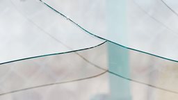 <b>4. </b>كيف تؤثر المواد المختلفة على سريان الطاقة
