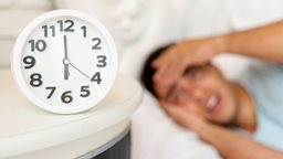 <b>3. </b>لماذا ينقطع نومي واستيقظ في نفس الوقت يوميا؟