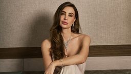 <b>3. </b>Lebanese TV Presenter Annabella Hilal in Damas Diamond