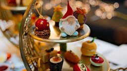 <b>1. </b>Details of Peacock Alley Festive High Tea Experience