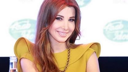 بالفيديو ... نانسي عجرم تفقد السيطرة وتنتابها نوبة بكاء في عرب ايدول