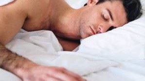لماذا يصعب علينا النهوض من الفراش في الصباح عندما نستيقظ من النوم؟