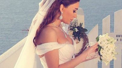 "حبايبي" كليب جديد أكثر من رائع للنجمة اللبنانية سيرين عبدالنور 