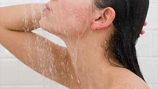 ما هي الفوائد الجسدية والنفسية للحمام البارد؟