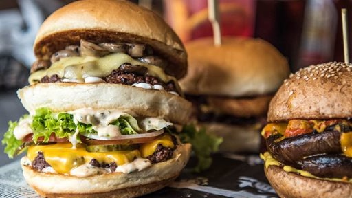 مطعم بليز برجرز Blaze Burgers .. الآن في ممشى جميرا بيتش ريزيدنس