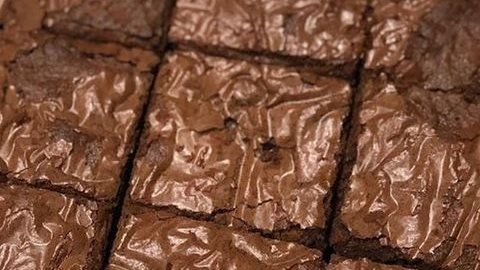 مكونات وطريقة تحضير سوبر فودجي براونيز SUPER FUDGEY BROWNIES