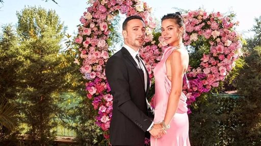 Turkish Actress Demet Ozdemir Engaged to Oguzhan Koc