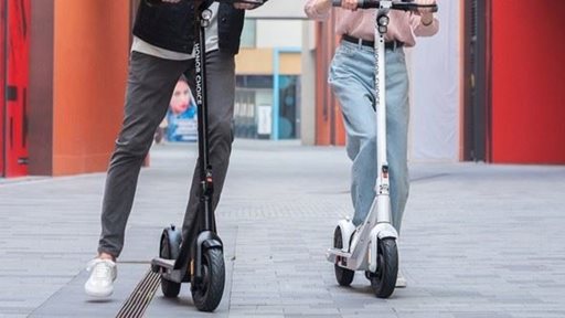 HONOR CHOICE Electric Scooter for Smooth, Safe & Stylish Travel