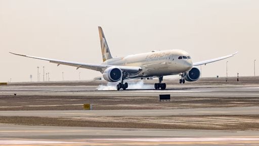 Etihad welcomes new Boeing 787-10 Dreamliner