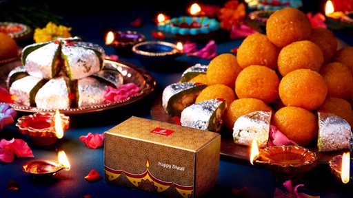Emirates shines a light on Diwali onboard and in lounges
