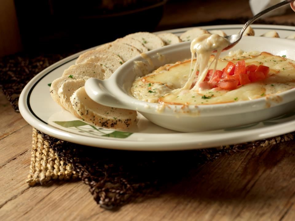 Olive Garden Opening today at Avenues