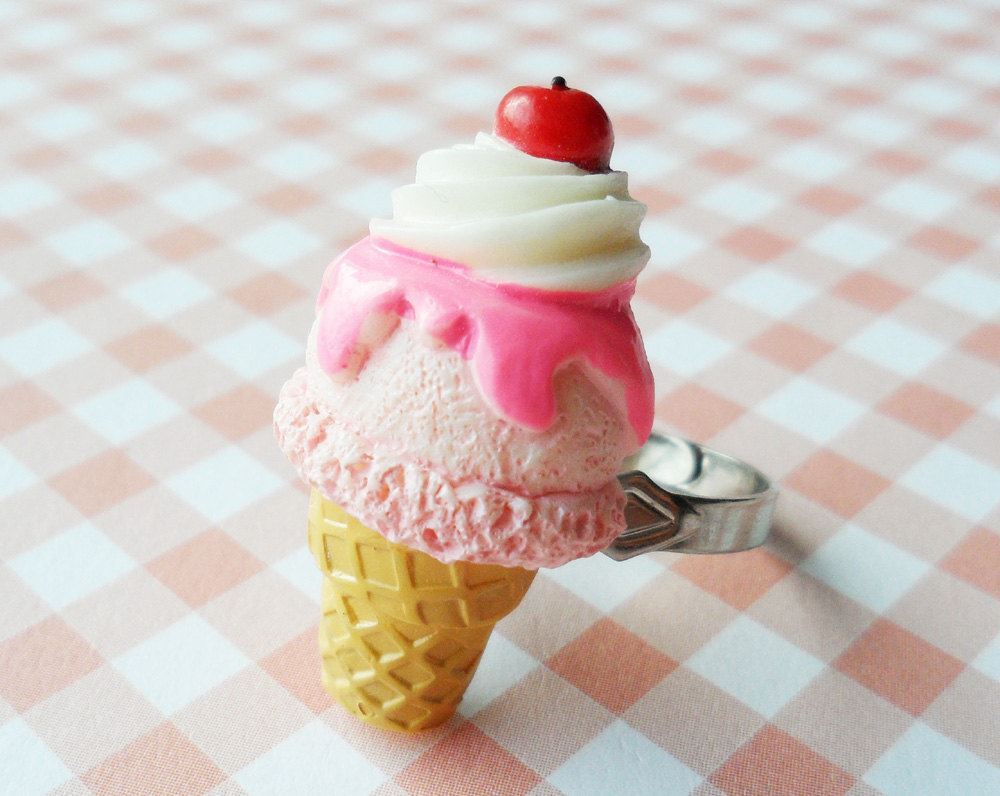 Funky ice cream shaped gadgets for everyday use