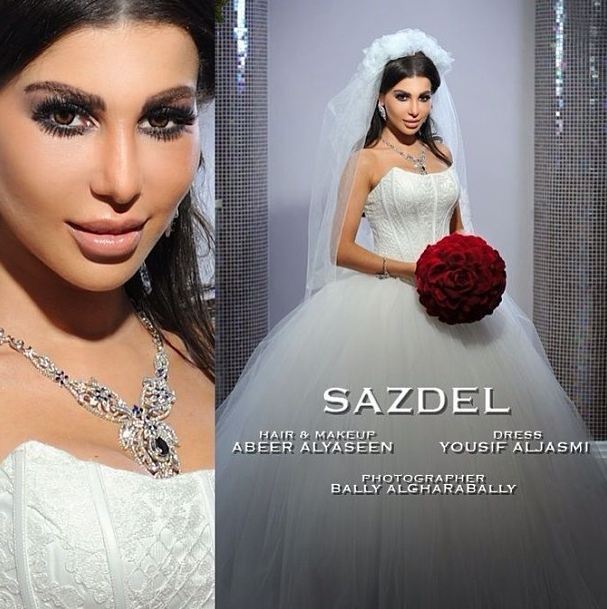 مذيعة المارينا اف ام "سازديل" تتألق بلوك العروس