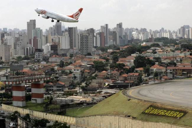 3 terrifying airports to land at